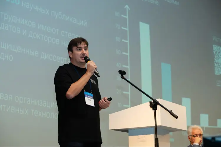 Дмитрий Путинцев, директор по работе с ключевыми клиентами Smart Engines